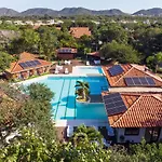 Bz03 Linda Casa 4 Suites E Area Gourmet Privativa