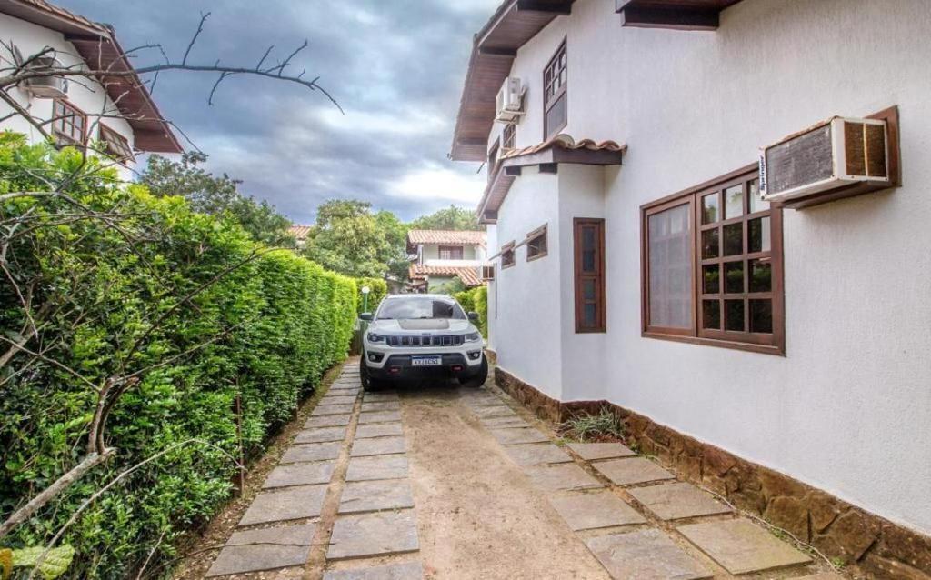 Holiday home Bz03 Linda Casa 4 E Area Gourmet Privativa *